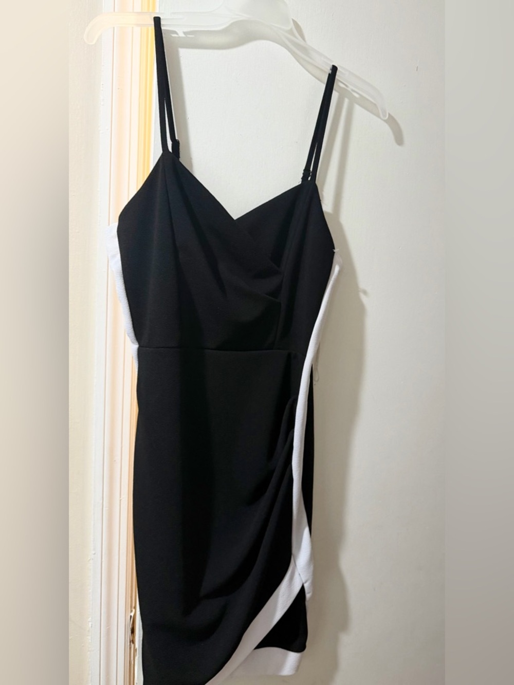 Black & White Cowl Neck Bodycon Mini Dress ✨